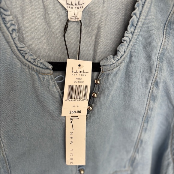 Light Blue Nicole Miller Denim Women's Top NWT - Picture 3 of 4